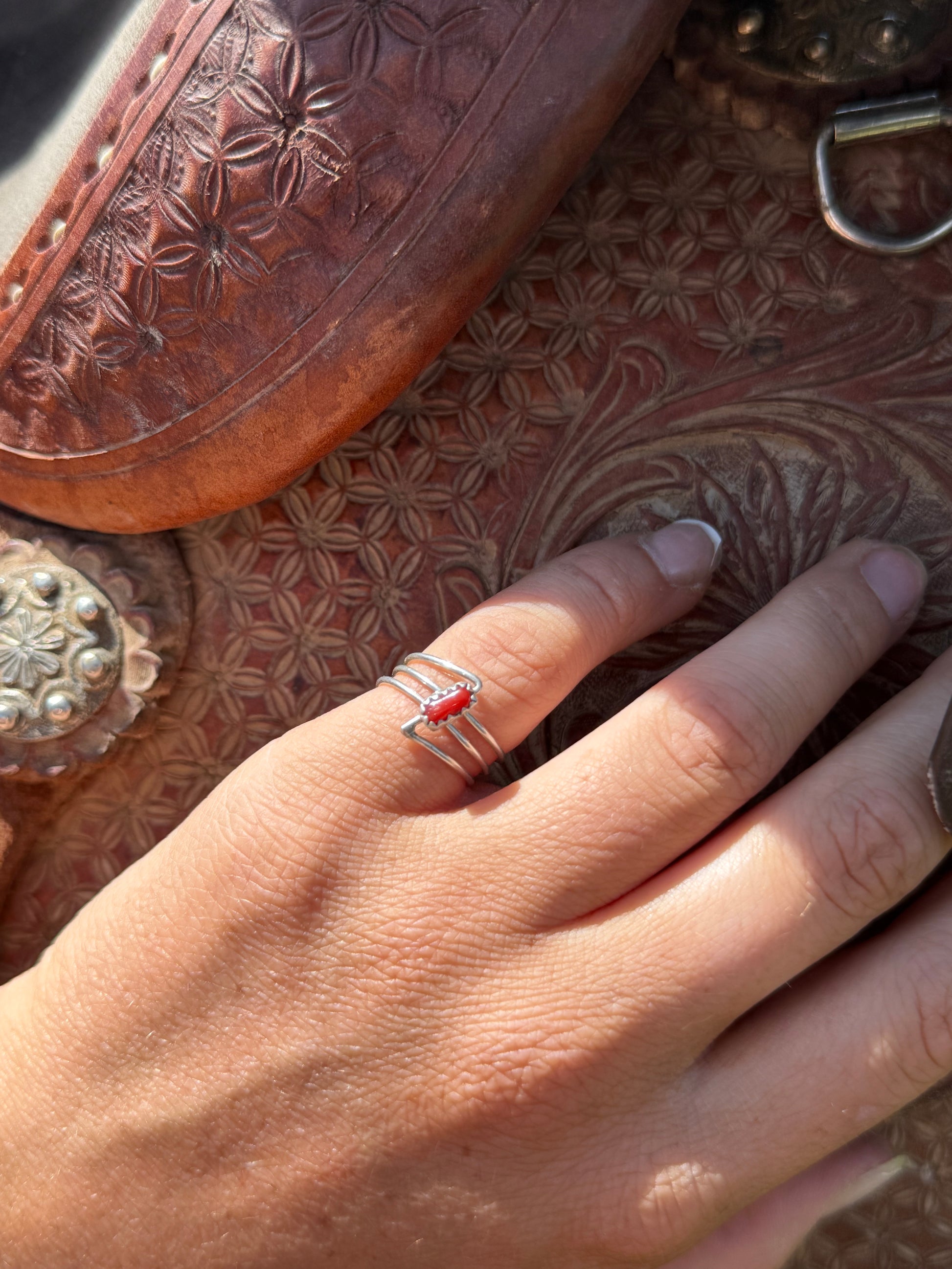 Mini coral ring