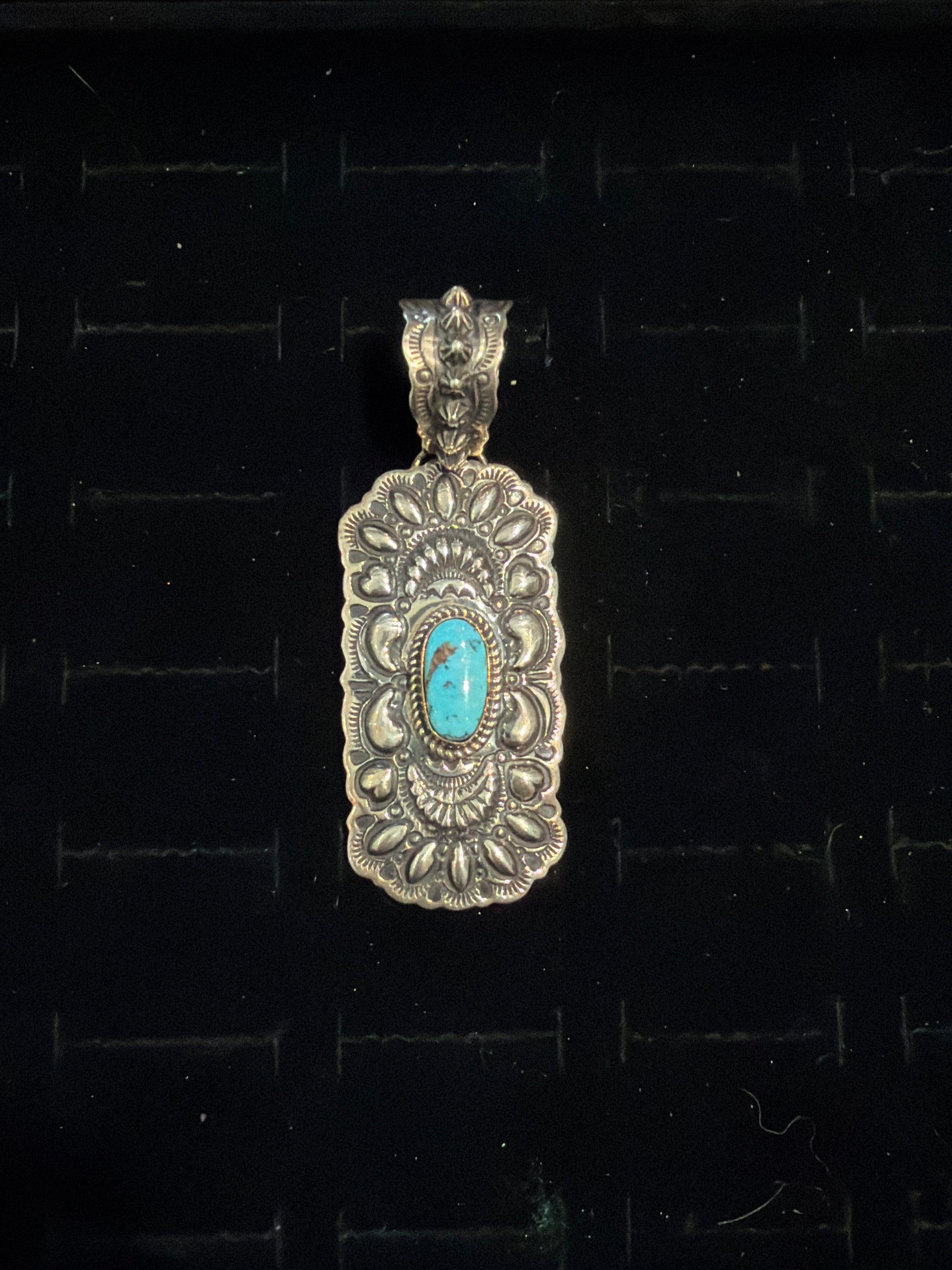 The Robin Jr. pendant