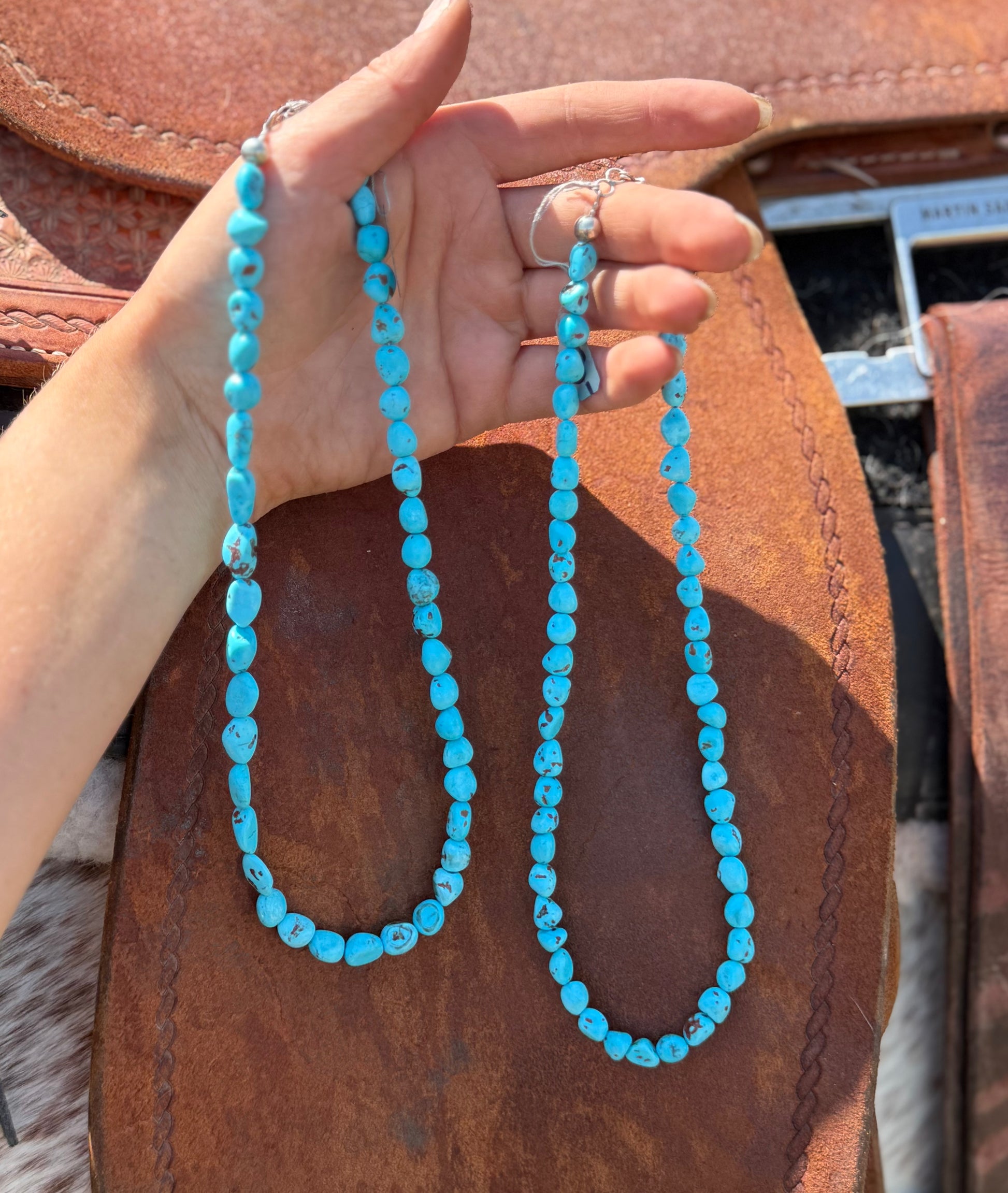 Turquoise beaded necklace