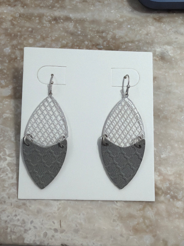 Dangle earrings