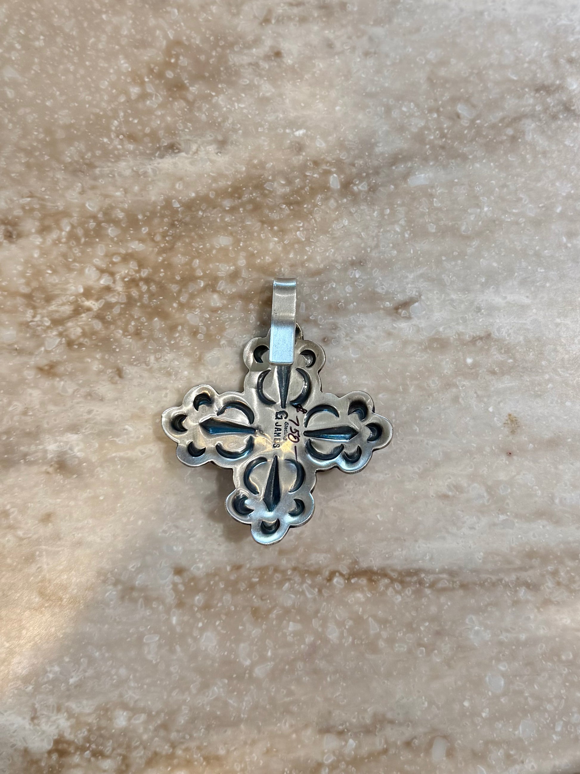 Enhancer pendant