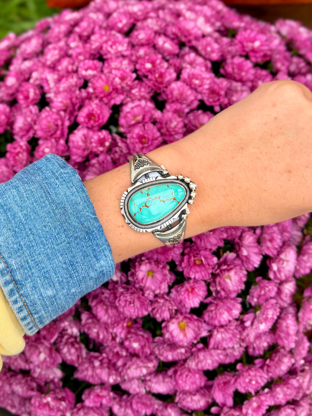 Stella cuff