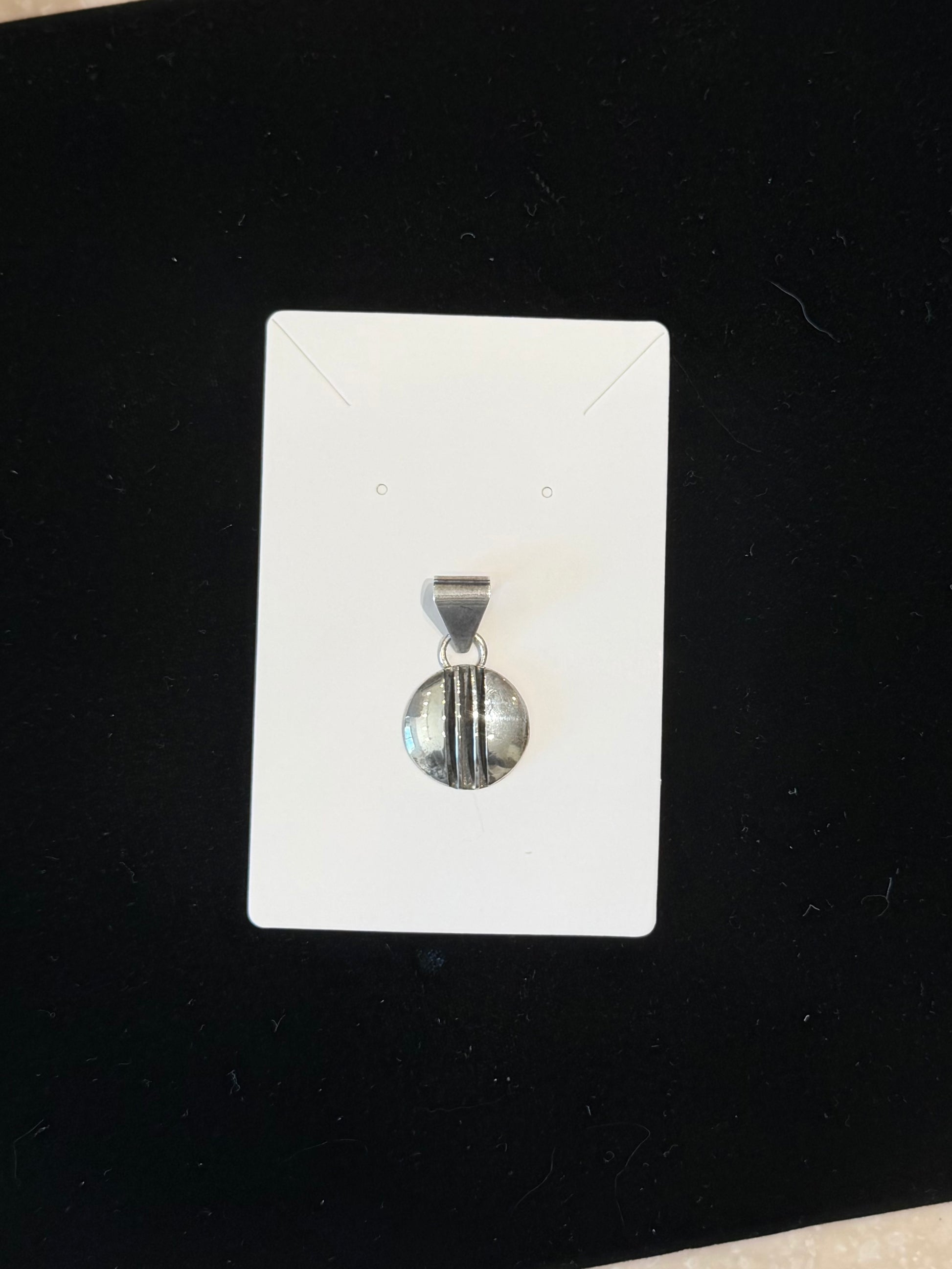S.s. Pendant