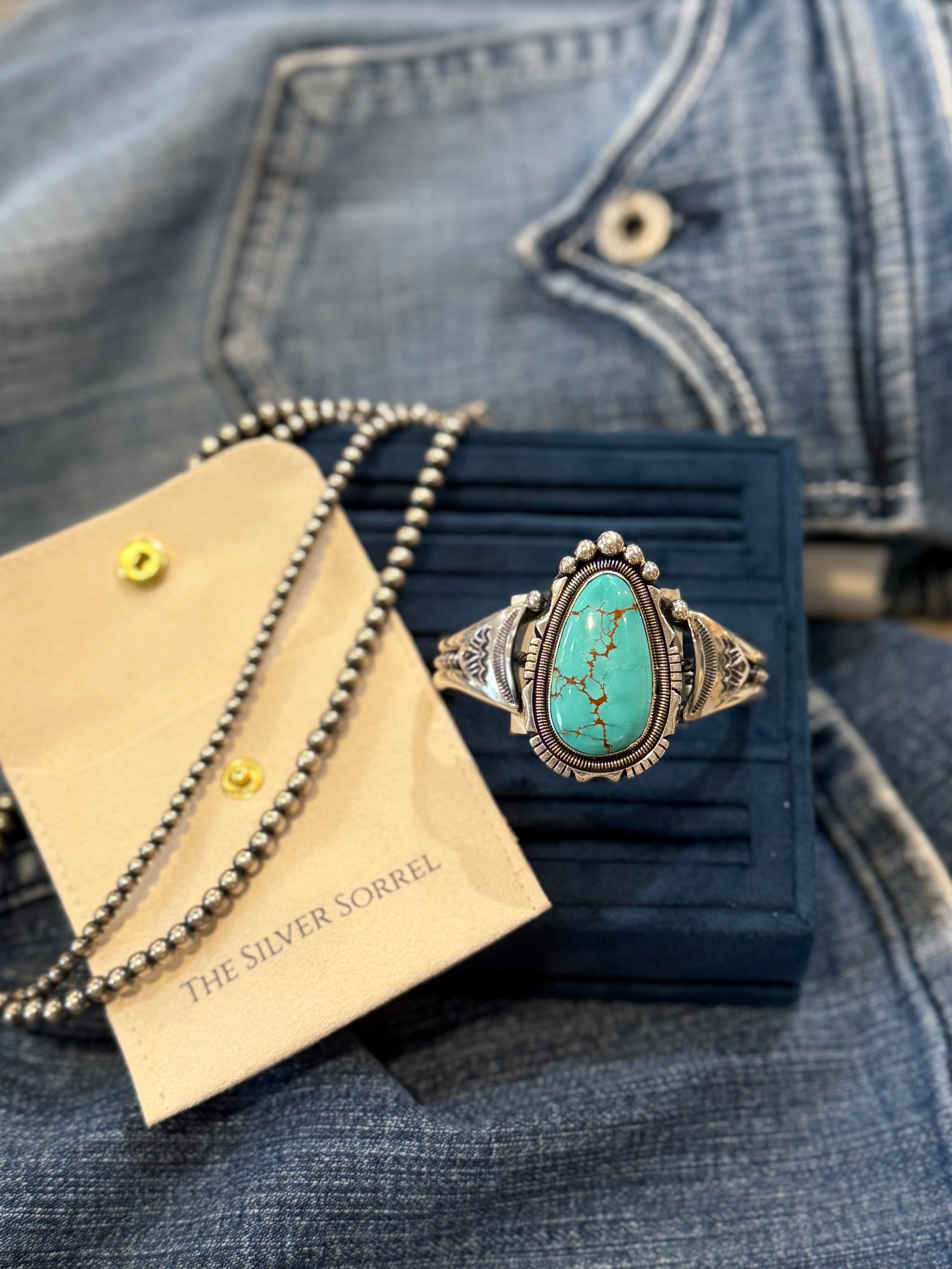 Stella cuff