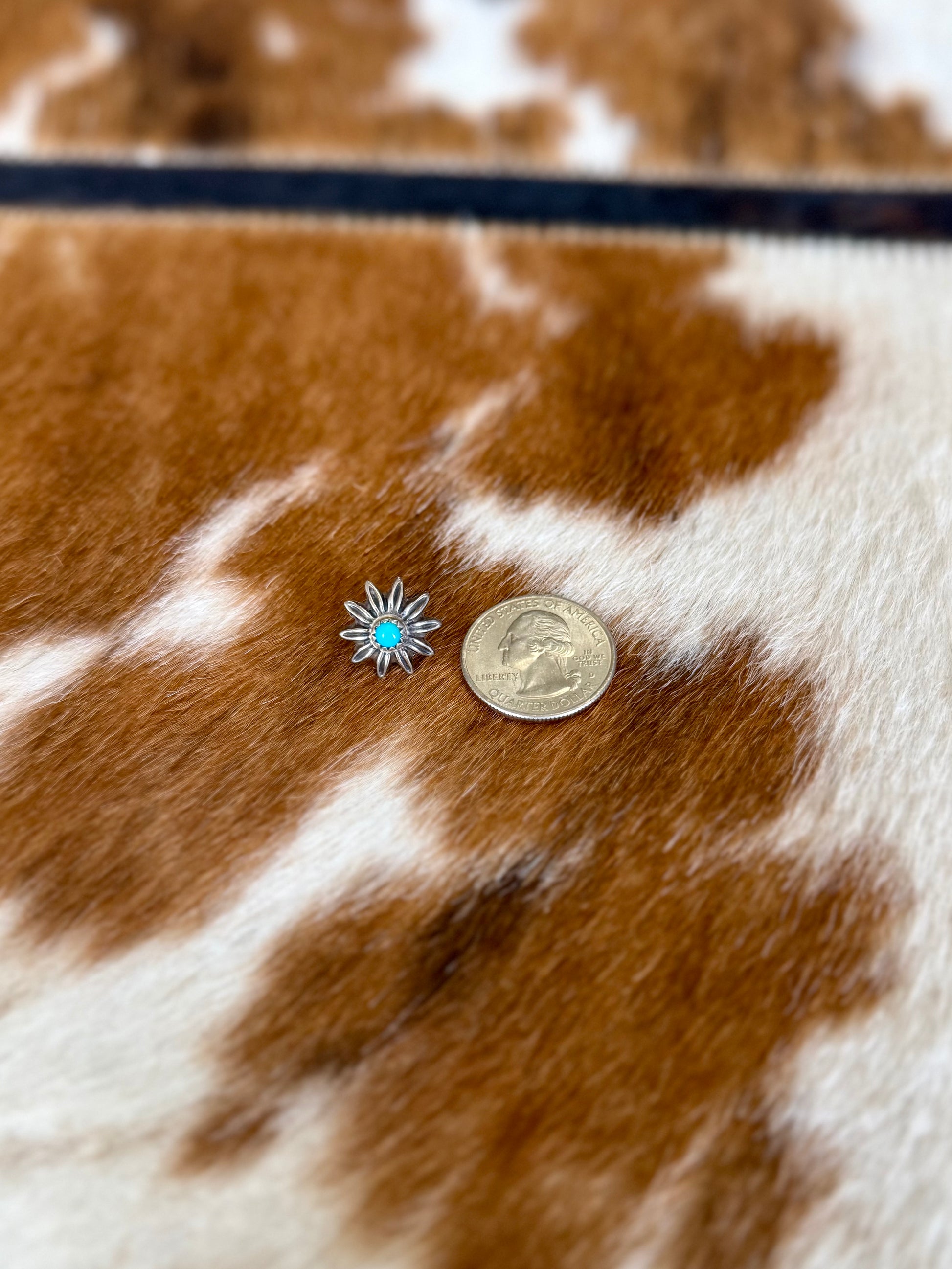 Daisy Studs