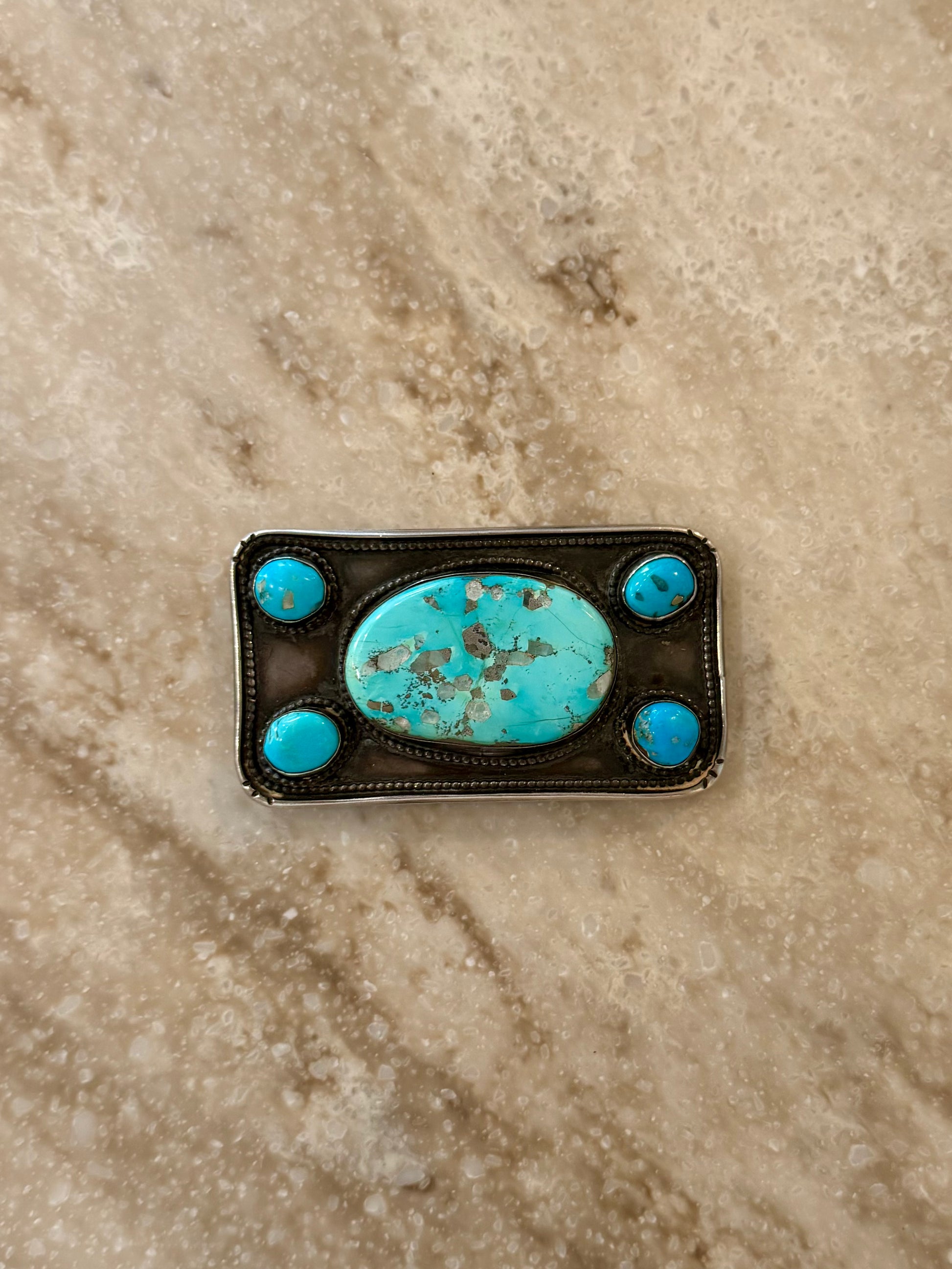 Belt buckle