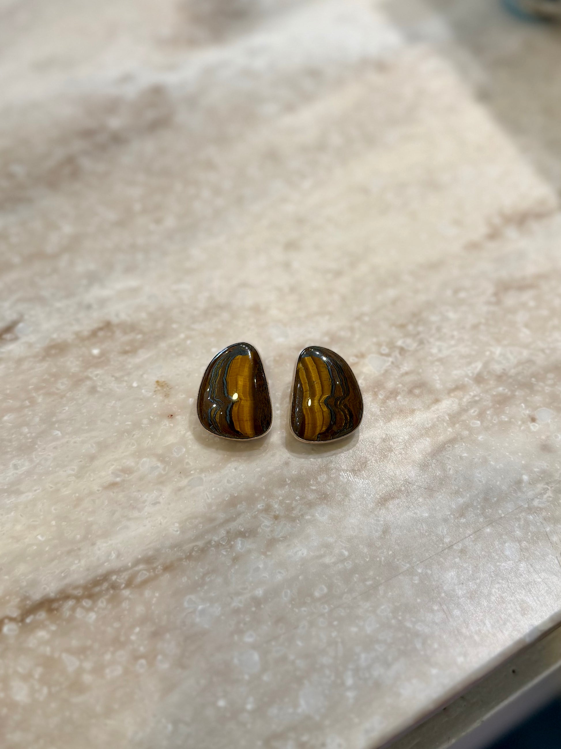 Tiger studs