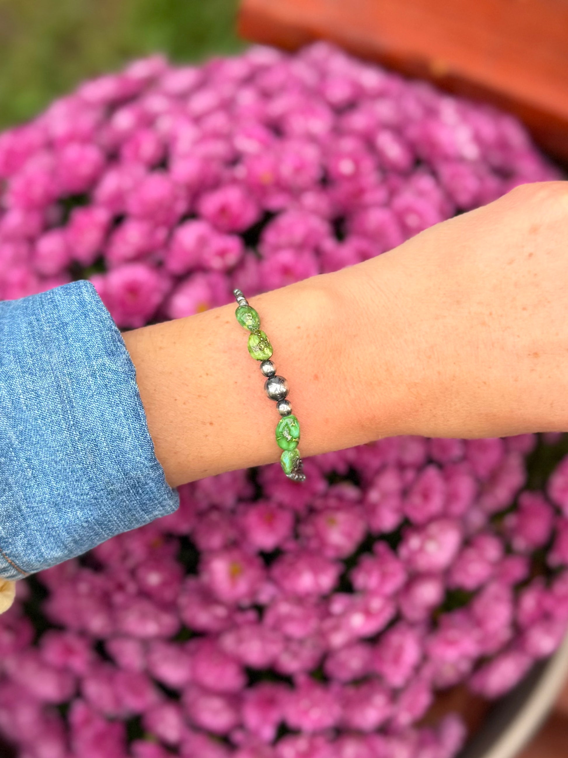 Stretchy bracelet